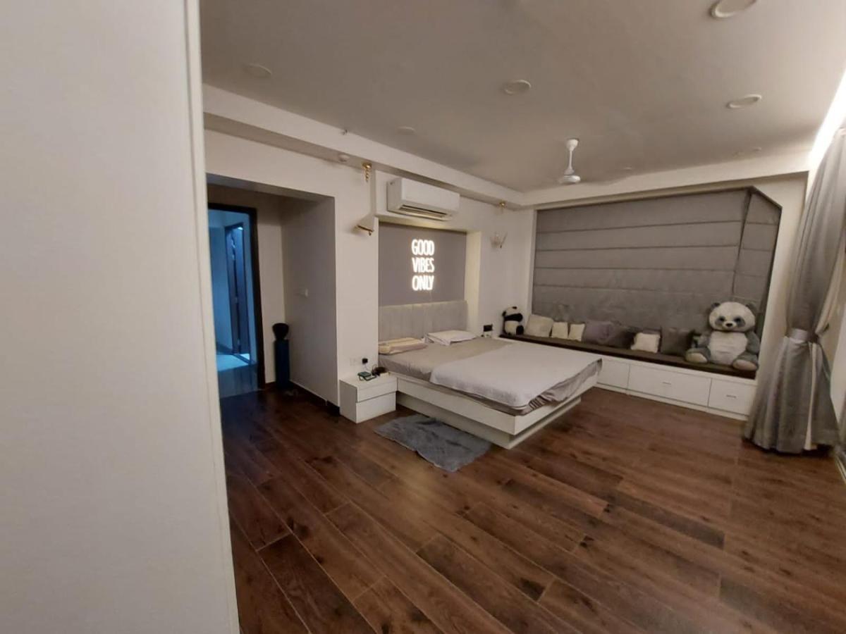 Royal Nest Premium 호텔 푸네 외부 사진