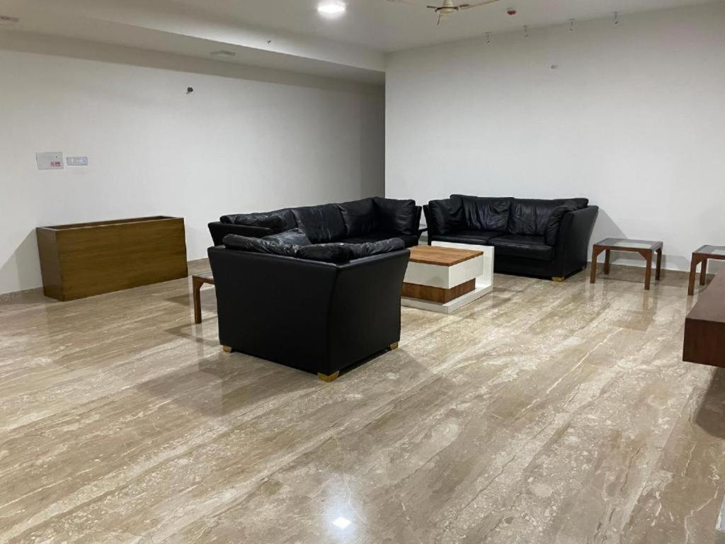 Royal Nest Premium 호텔 푸네 외부 사진